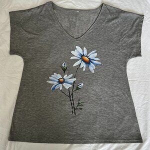 Womens Flower Print T-Shirt V-neck Oversize Size M Short Sleeve Casual Tops